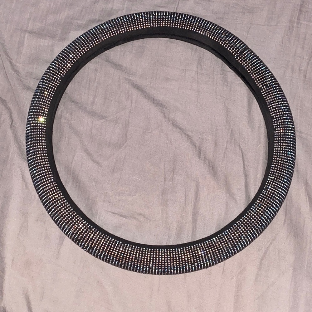 Bedazzled steering wheel cover
